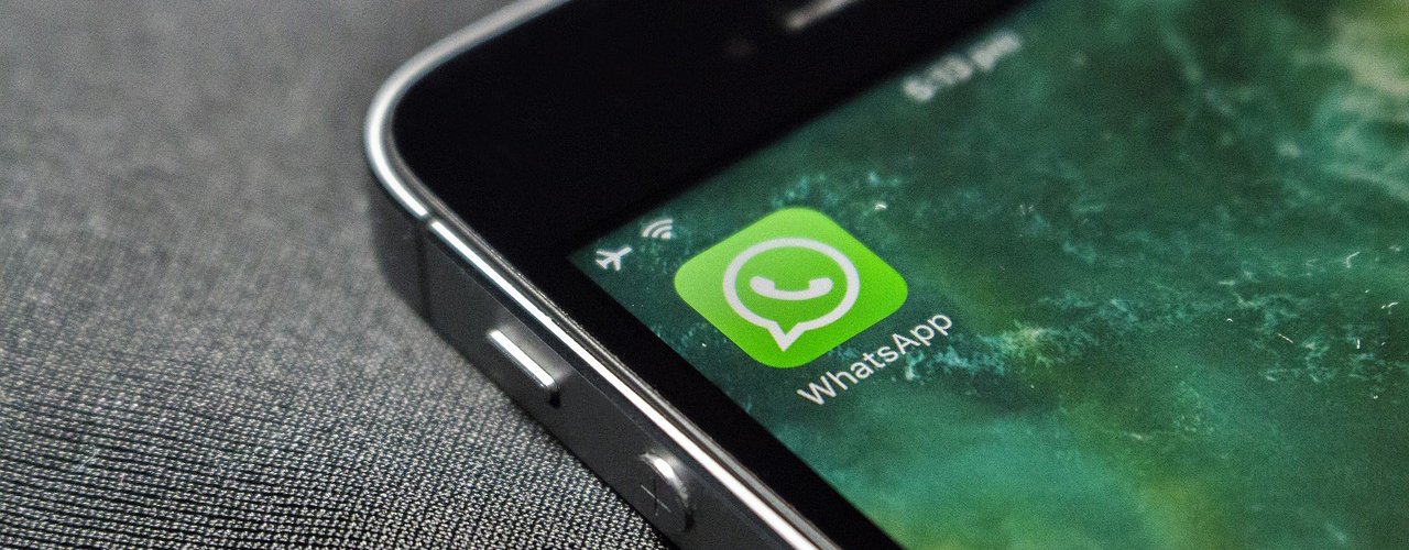 Despido procedente: conversaciones de mensajería (Whatsapp) entre profesor y alumna